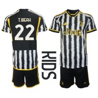 Juventus Timothy Weah #22 Hjemme Trøje Børn 2023-24 Kortærmet (+ Korte bukser)